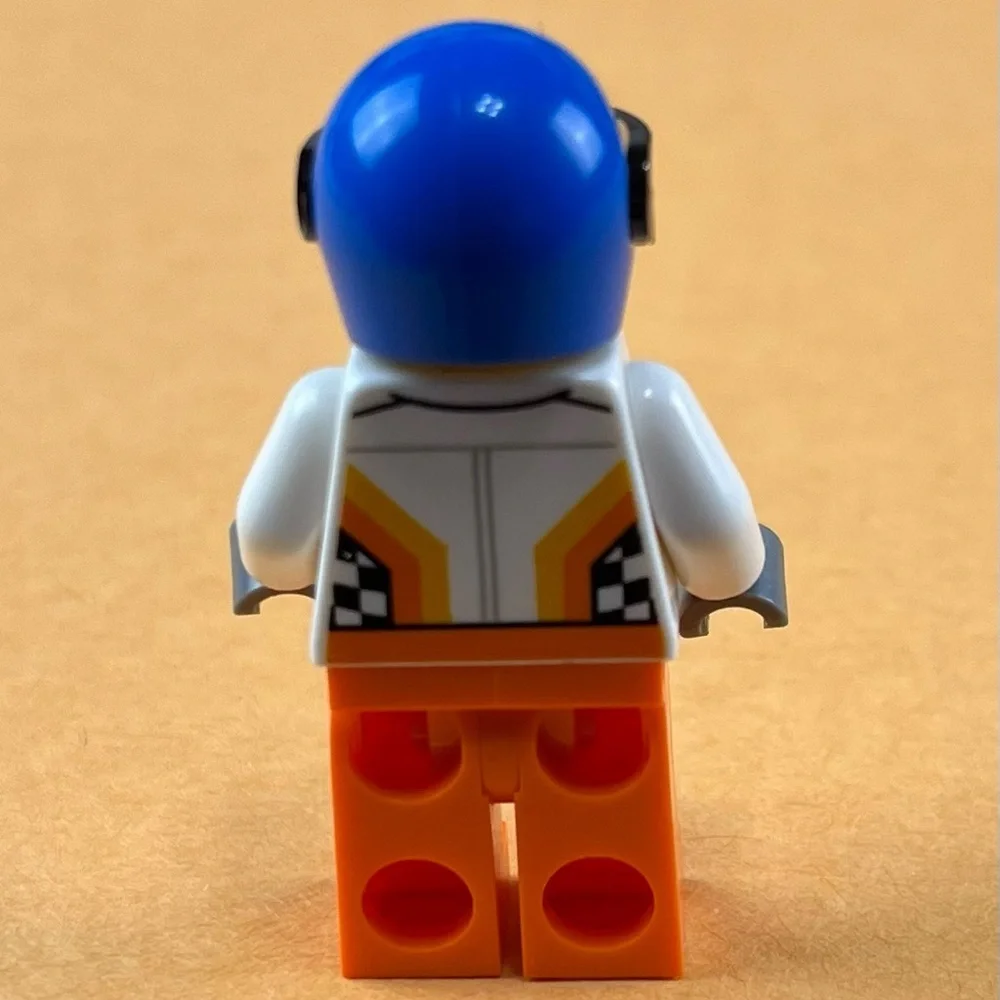 LEGO City Monster Truck Minifigure 60180 2